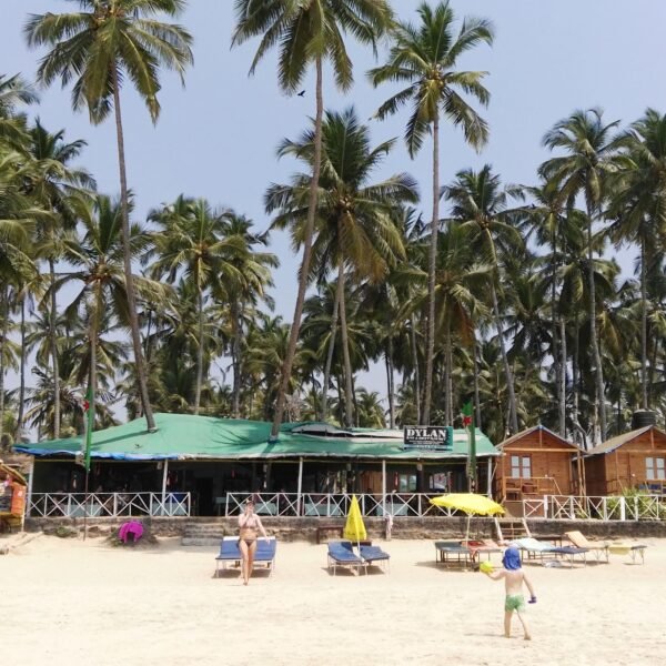 Dylan Bar and Restaurant