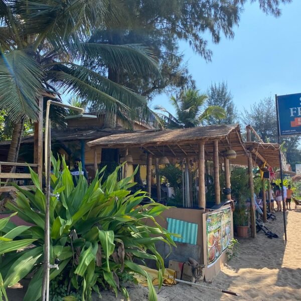 Sea Front Beach Huts Bar & Restaurant