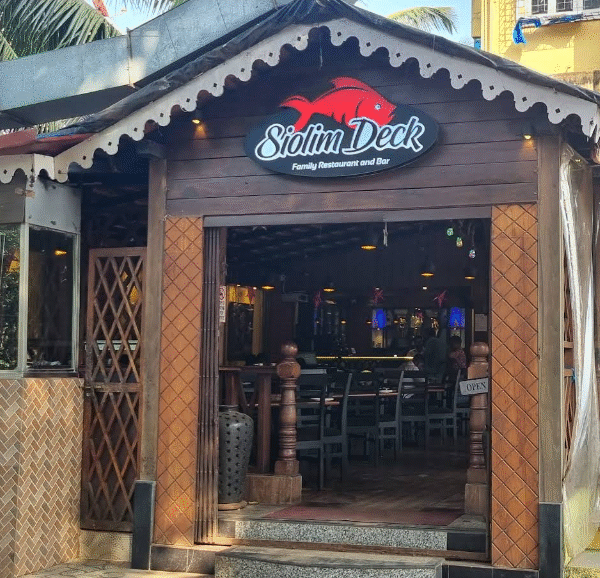 Siolim Deck Family Restaurant & Bar